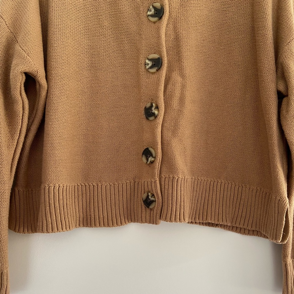 Quince Organic Cotton Cropped Cardigan Sweater Camel Brown Faux Horn Button Sz M - Picture 7 of 16